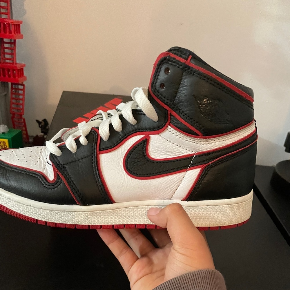 Jordan 1 bloodline